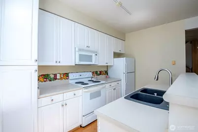 15150 140th Way SE #B103, Renton, WA 98058 - Photo 8