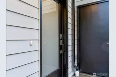 7507 Latona Avenue NE, Seattle, WA 98115 - Photo 28