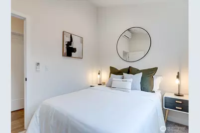 7507 Latona Avenue NE, Seattle, WA 98115 - Photo 16