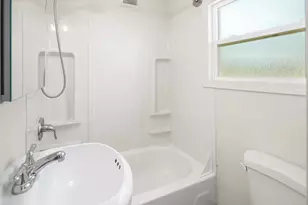 5444 Kirkwood Pl N, Seattle, WA 98103 - Photo 18
