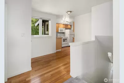 5444 Kirkwood Place N, Seattle, WA 98103 - Photo 4