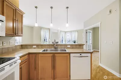 10515 221st Lane NE #102, Redmond, WA 98053 - Photo 10
