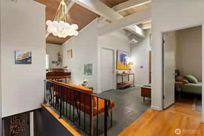 3016 47th Avenue SW, Seattle, WA 98116 - Photo 4