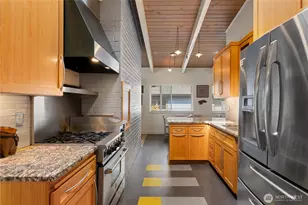 3016 47th Ave SW, Seattle, WA 98116 - Photo 12