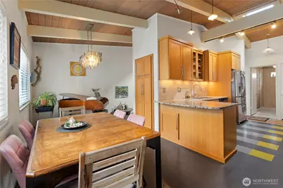 3016 47th Avenue SW, Seattle, WA 98116 - Photo 8