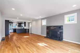 3918 S Edmunds St, Seattle, WA 98118 - Photo 8
