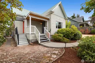 3918 S Edmunds St, Seattle, WA 98118 - Photo 2
