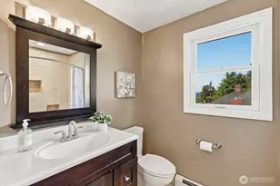 5927 Chennault Beach Dr, Mukilteo, WA 98275 - Photo 24