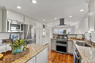 5927 Chennault Beach Dr, Mukilteo, WA 98275 - Photo 16