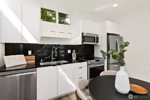 4919 Meridian Ave N, Seattle, WA 98103 - Photo 4