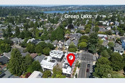 4919 Meridian Avenue N, Seattle, WA 98103 - Photo 16
