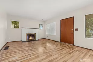 536 N 73rd St, Seattle, WA 98103 - Photo 6