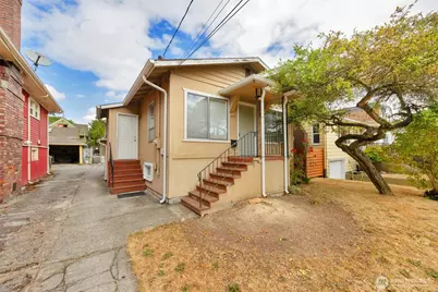 536 N 73rd Street, Seattle, WA 98103 - Photo 2