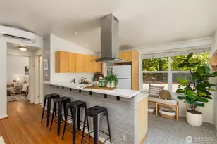 1574 NE Park View Dr, Bainbridge Island, WA 98110 - Photo 8