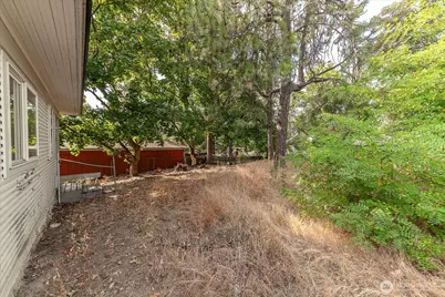 325 E 20th Avenue, Spokane, WA 99203 - Photo 40