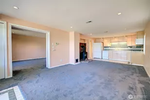 9942 Rainier Ave S, Seattle, WA 98118 - Photo 22