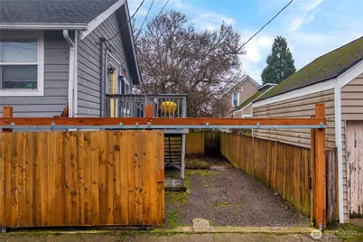 3812 S Thompson Avenue, Tacoma, WA 98418 - Photo 12
