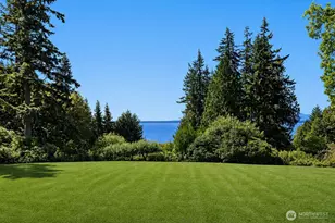 72 Olympic Dr NW, Shoreline, WA 98177 - Photo 2