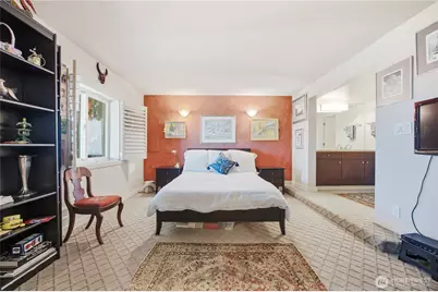 1946 Harvard Avenue E, Seattle, WA 98102 - Photo 8