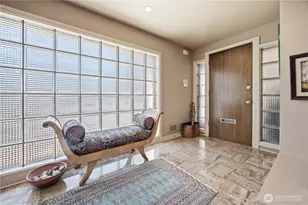 1946 Harvard Ave E, Seattle, WA 98102 - Photo 4