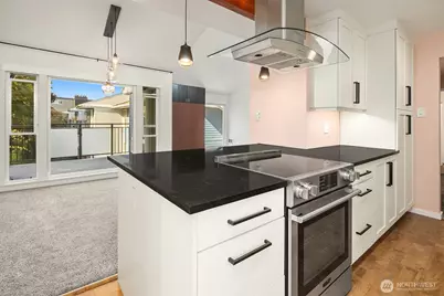 2510 W Bertona #434, Seattle, WA 98199 - Photo 14