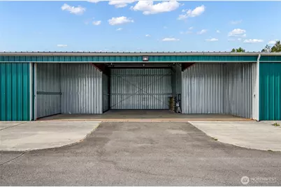 0 Sr20 - Hangar 2-B, Port Townsend, WA 98368 - Photo 1
