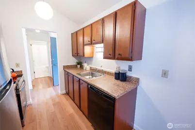 2562 Thorndyke Avenue W #405, Seattle, WA 98199 - Photo 10