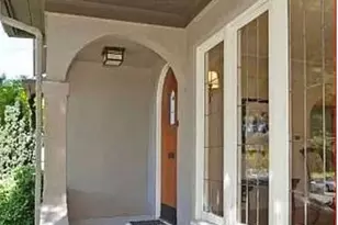 2014 41st Ave E, Seattle, WA 98112 - Photo 2