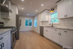 909 Fir St NE, Olympia, WA 98506 - Photo 2