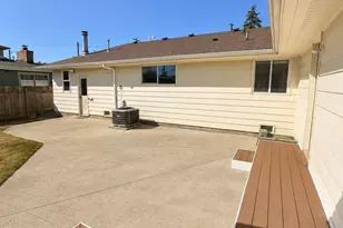 216 Caspers St, Edmonds, WA 98020 - Photo 18