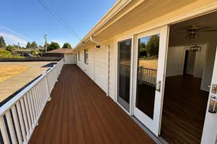216 Caspers St, Edmonds, WA 98020 - Photo 16