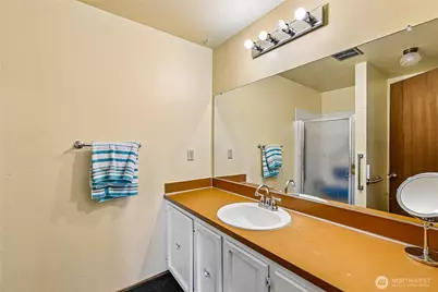 8621 Vistarama Avenue, Everett, WA 98208 - Photo 18
