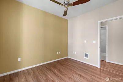 15100 6th Avenue SW #518, Burien, WA 98166 - Photo 12