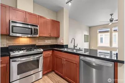 15100 6th Avenue SW #518, Burien, WA 98166 - Photo 8