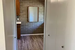 10628 Glen Acres Dr S, Seattle, WA 98168 - Photo 6
