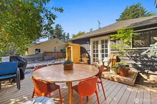 4311 NE 55th St, Seattle, WA 98105 - Photo 26