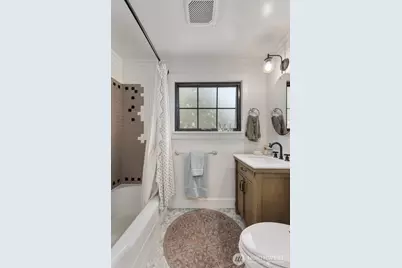 4311 NE 55th Street, Seattle, WA 98105 - Photo 18
