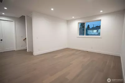 917 N 30th Street, Renton, WA 98056 - Photo 10