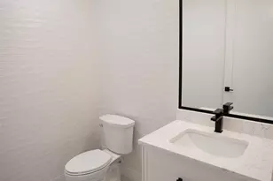 917 N 30th St, Renton, WA 98056 - Photo 8