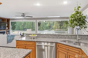 2053 E Beaver Lake Dr SE, Sammamish, WA 98075 - Photo 16
