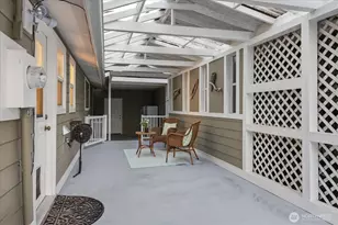 2053 E Beaver Lake Dr SE, Sammamish, WA 98075 - Photo 40