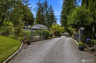 2053 E Beaver Lake Dr SE, Sammamish, WA 98075 - Photo 10