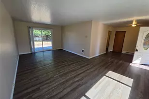 3382 Nebraska St, Longview, WA 98632 - Photo 4