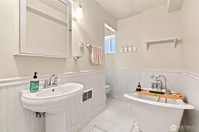 6087 Sunset Ave NE, Bremerton, WA 98311 - Photo 26