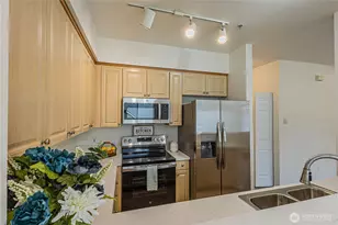 13000 Admiralty Way, Everett, WA 98204 - Photo 8