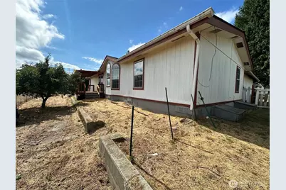 13613 Cedar Cir E, Bonney Lake, WA 98391 - Photo 22