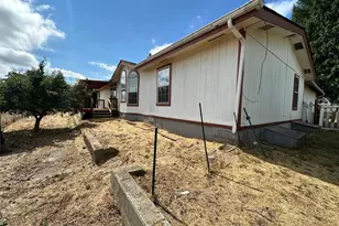 13613 Cedar Cir E, Bonney Lake, WA 98391 - Photo 22