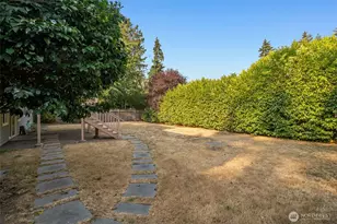 136 128th Ave NE, Bellevue, WA 98005 - Photo 36