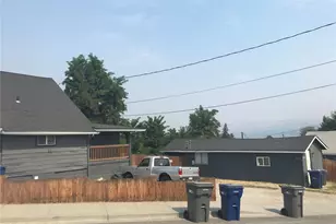541 Walker Ave, Wenatchee, WA 98801 - Photo 4