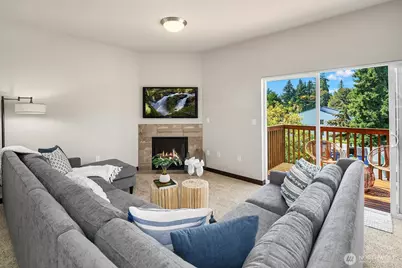 7236 212th Street SW #B, Edmonds, WA 98026 - Photo 4